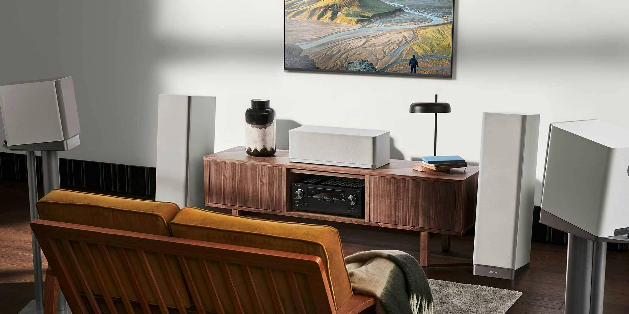 Studio7 Series In Living Room S7 27 FHCS Grey 2000x1000