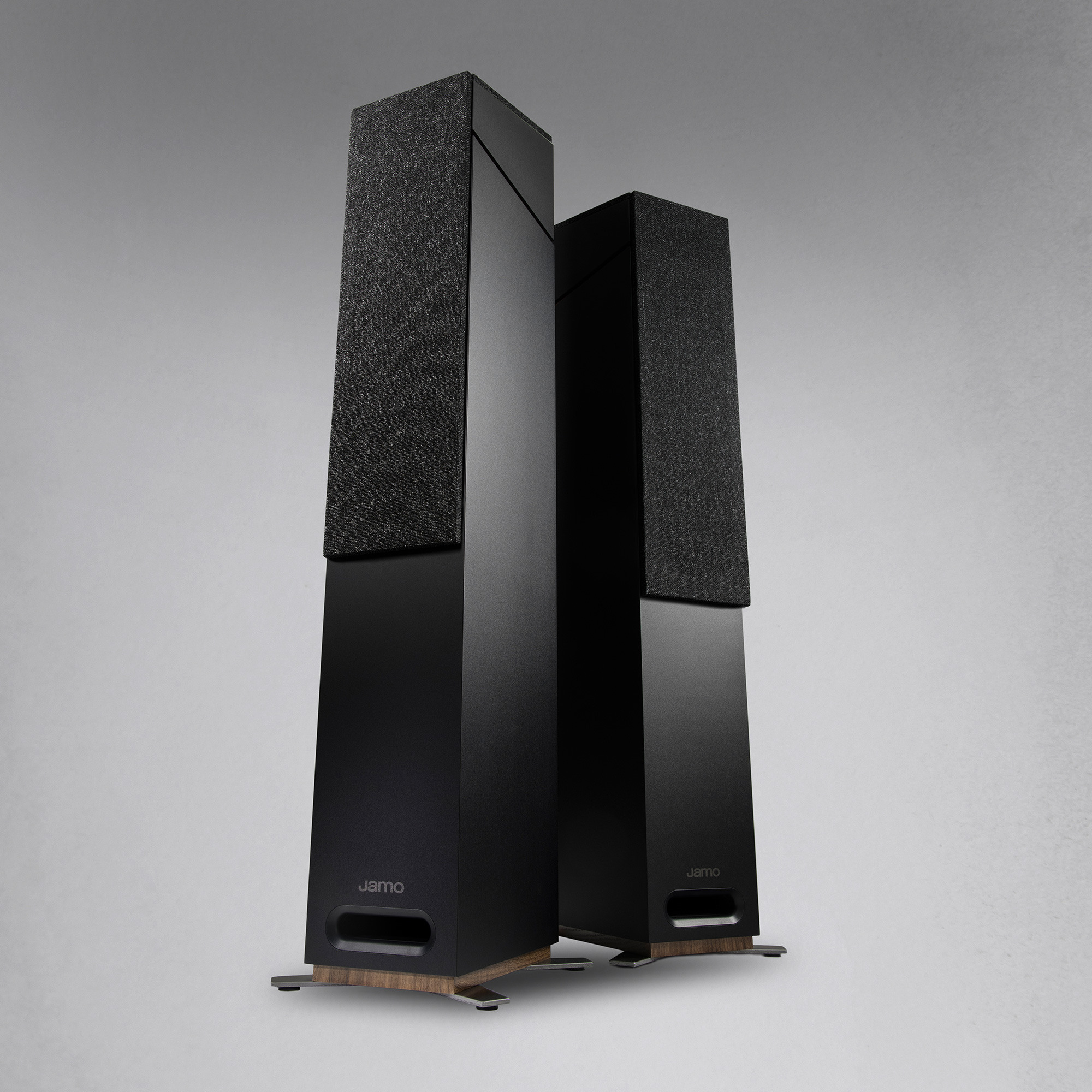 Jamo S 807 Floorstanding Speaker